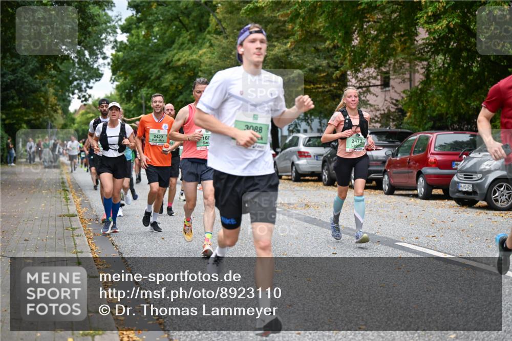 21.09.2025 - PSD Bank Halbmarathon Dr. Thomas Lammeyer http://msf.ph/oto/8923110 21.09.2025 10:42:31 Laufen 160, 3088, 2473, 2420, 4915 meine-sportfotos.de
