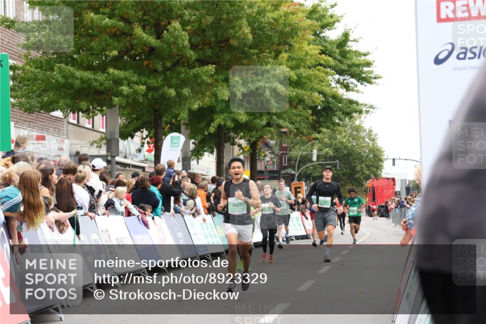 21.09.2025 - PSD Bank Halbmarathon Strokosch-Dieckow http://msf.ph/oto/8923329 21.09.2025 12:02:25 Ziel 2966, 3085 meine-sportfotos.de