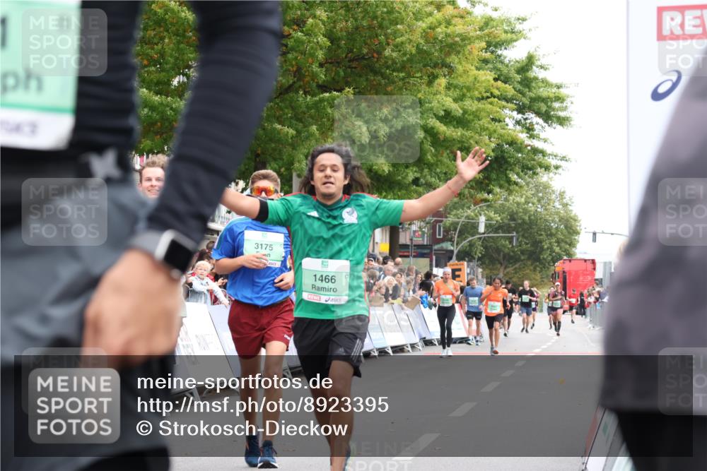 21.09.2025 - PSD Bank Halbmarathon Strokosch-Dieckow http://msf.ph/oto/8923395 21.09.2025 12:02:34 Ziel 1026, 1121, 1466, 1938, 3085, 3105, 3175 meine-sportfotos.de