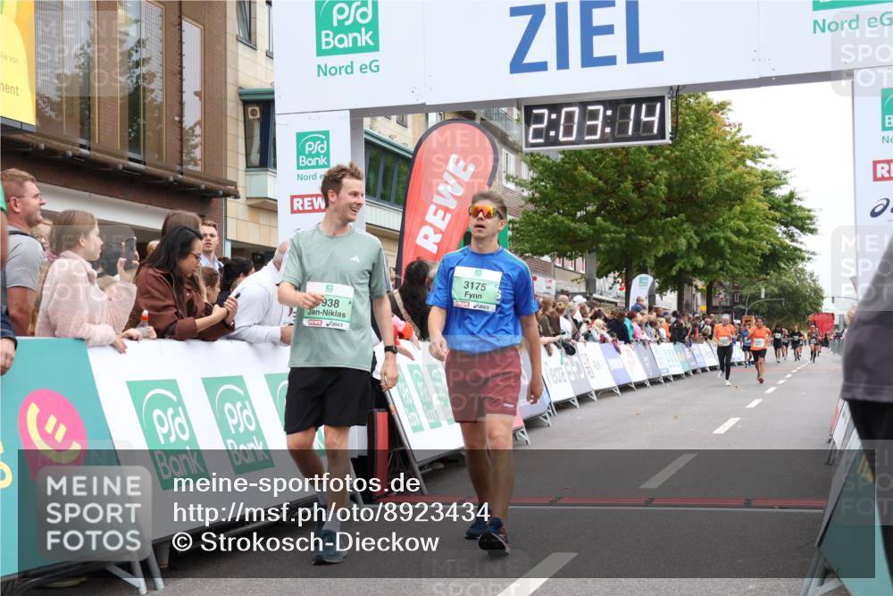 21.09.2025 - PSD Bank Halbmarathon Strokosch-Dieckow http://msf.ph/oto/8923434 21.09.2025 12:02:37 Ziel 1026, 1121, 1466, 1938, 3105, 3175 meine-sportfotos.de