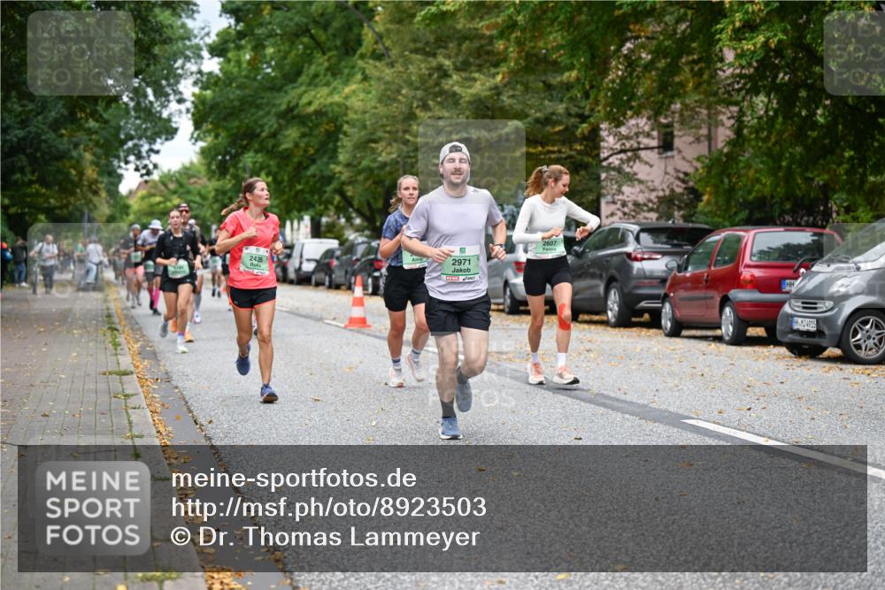 21.09.2025 - PSD Bank Halbmarathon Dr. Thomas Lammeyer http://msf.ph/oto/8923503 21.09.2025 10:42:54 Laufen 2435, 14, 2971, 2607, 4915 meine-sportfotos.de