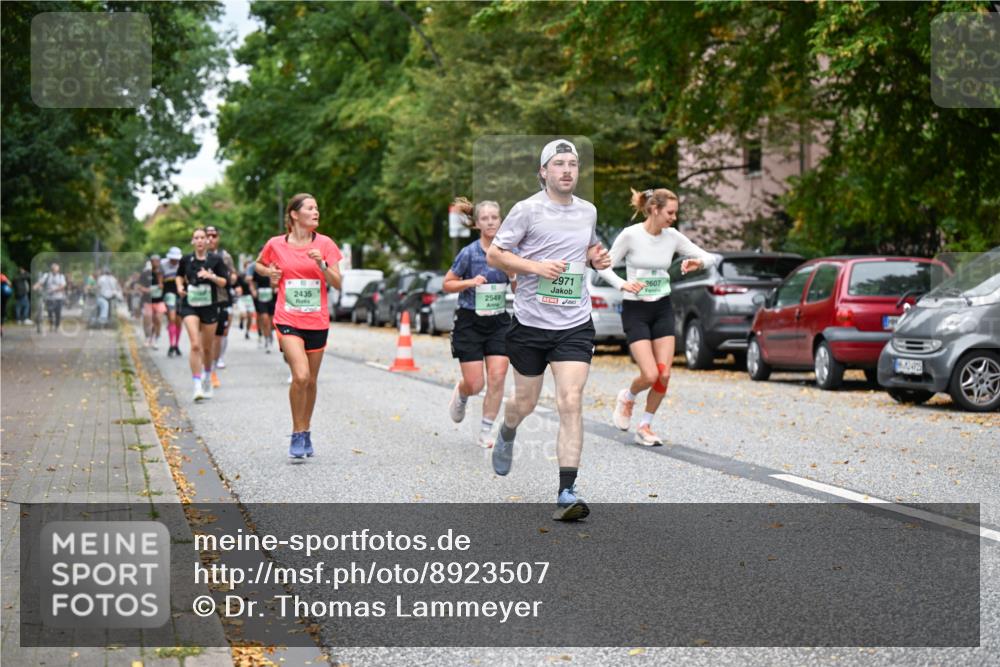 21.09.2025 - PSD Bank Halbmarathon Dr. Thomas Lammeyer http://msf.ph/oto/8923507 21.09.2025 10:42:54 Laufen 2435, 2549, 2971, 2607 meine-sportfotos.de