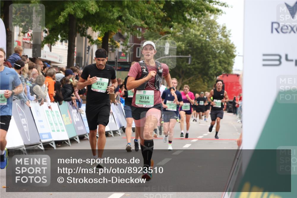 21.09.2025 - PSD Bank Halbmarathon Strokosch-Dieckow http://msf.ph/oto/8923510 21.09.2025 12:02:50 Ziel 3087, 3114 meine-sportfotos.de