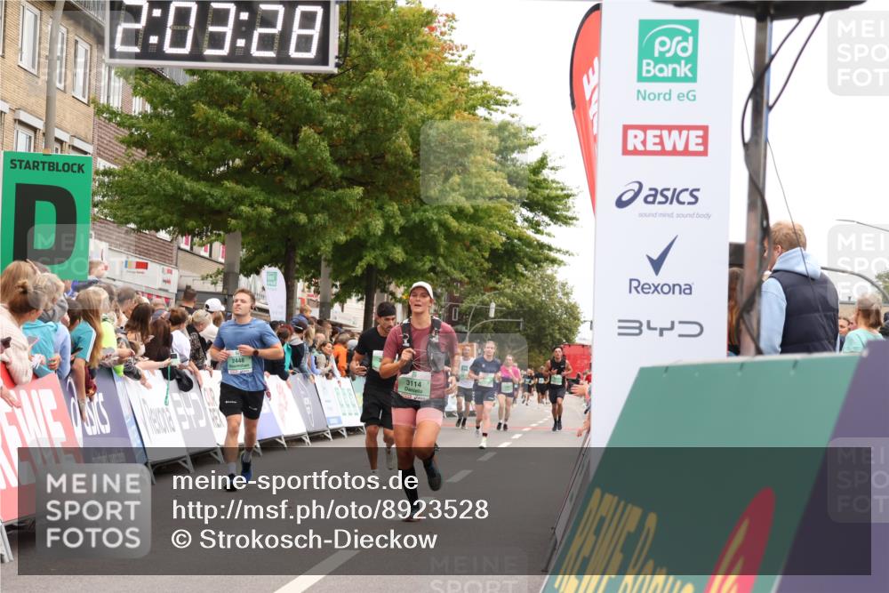 21.09.2025 - PSD Bank Halbmarathon Strokosch-Dieckow http://msf.ph/oto/8923528 21.09.2025 12:02:51 Ziel 2448, 3087, 3114, 3130 meine-sportfotos.de