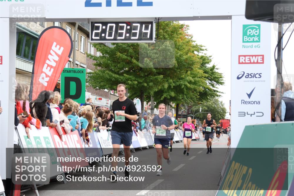 21.09.2025 - PSD Bank Halbmarathon Strokosch-Dieckow http://msf.ph/oto/8923592 21.09.2025 12:02:57 Ziel 2448, 3071, 3114, 3130, 3299 meine-sportfotos.de
