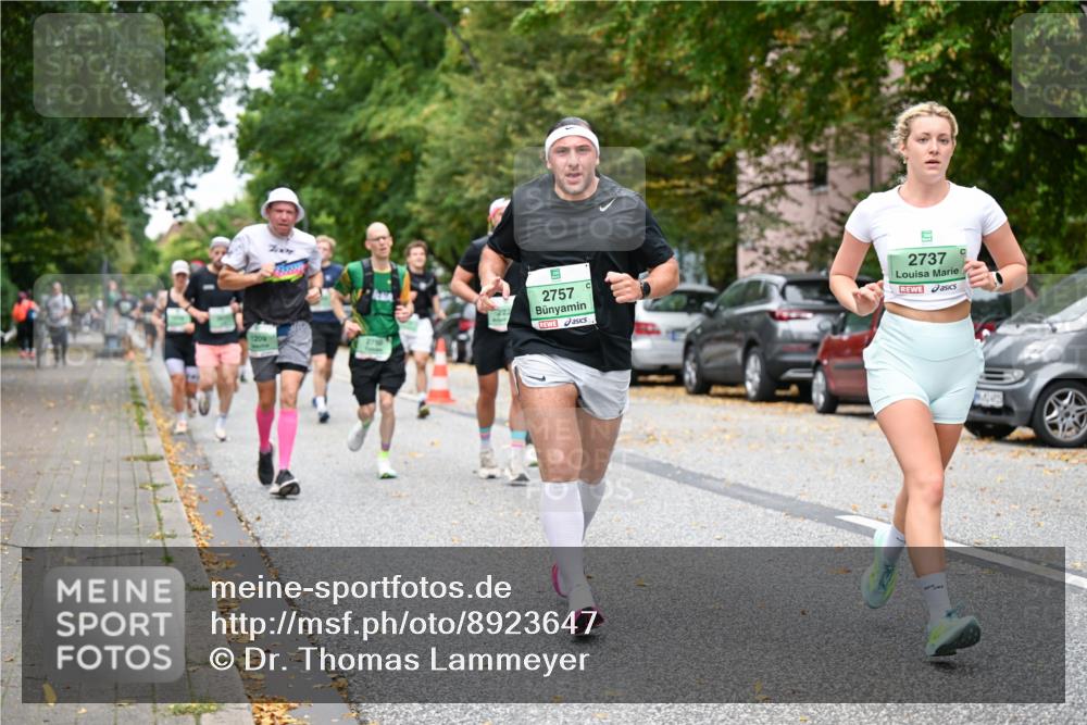 21.09.2025 - PSD Bank Halbmarathon Dr. Thomas Lammeyer http://msf.ph/oto/8923647 21.09.2025 10:43:01 Laufen 1209, 2750, 2757, 2737 meine-sportfotos.de