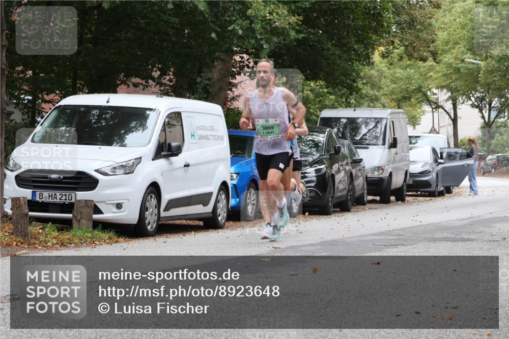 21.09.2025 - PSD Bank Halbmarathon Luisa Fischer http://msf.ph/oto/8923648 21.09.2025 11:10:21 Laufen 210, 3899 meine-sportfotos.de