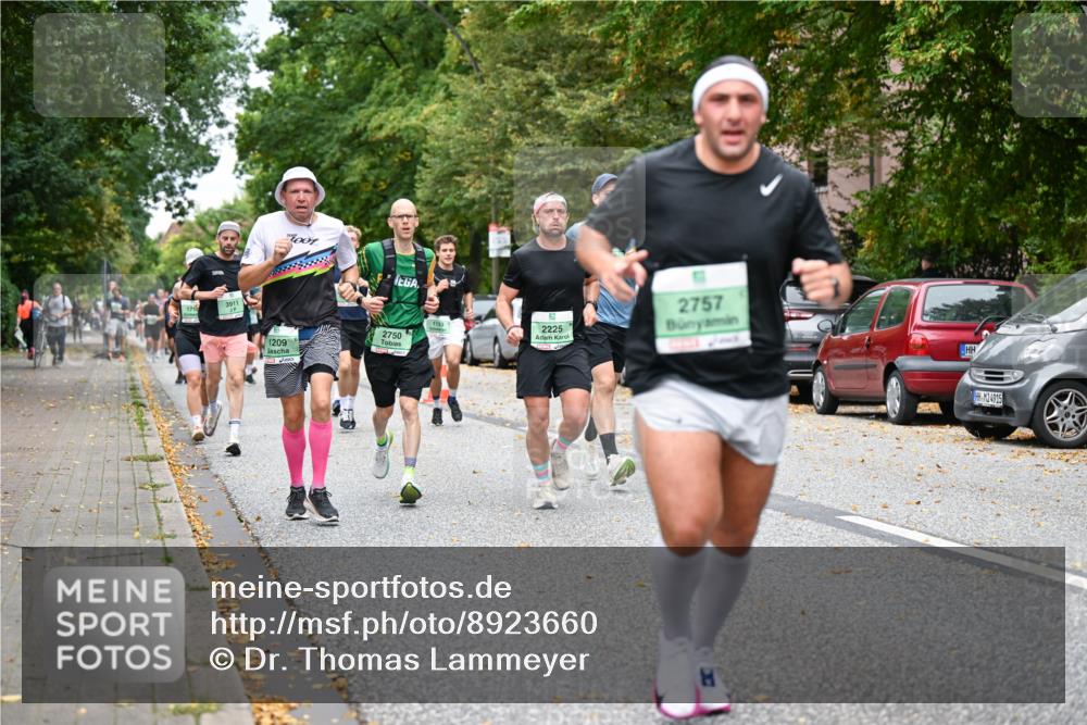 21.09.2025 - PSD Bank Halbmarathon Dr. Thomas Lammeyer http://msf.ph/oto/8923660 21.09.2025 10:43:02 Laufen 171, 3911, 1209, 2750, 2225, 2757, 34915 meine-sportfotos.de