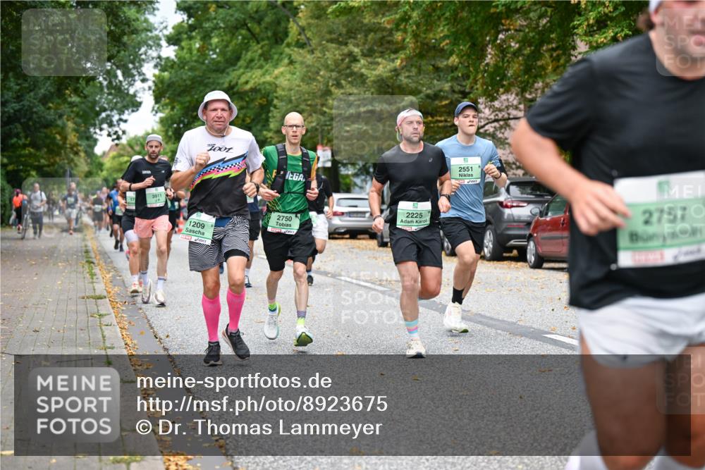 21.09.2025 - PSD Bank Halbmarathon Dr. Thomas Lammeyer http://msf.ph/oto/8923675 21.09.2025 10:43:02 Laufen 3911, 17, 1001, 1209, 2750, 2225, 2551, 2757 meine-sportfotos.de