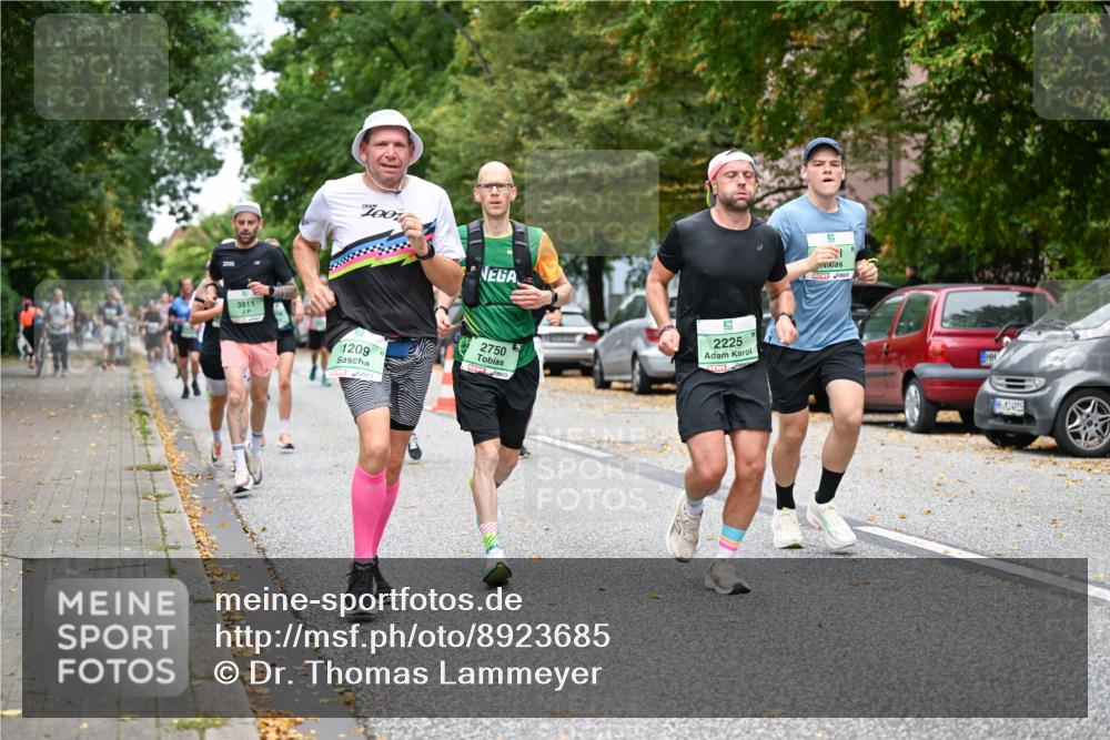 21.09.2025 - PSD Bank Halbmarathon Dr. Thomas Lammeyer http://msf.ph/oto/8923685 21.09.2025 10:43:03 Laufen 3911, 1209, 2750, 2225, 7, 4915 meine-sportfotos.de