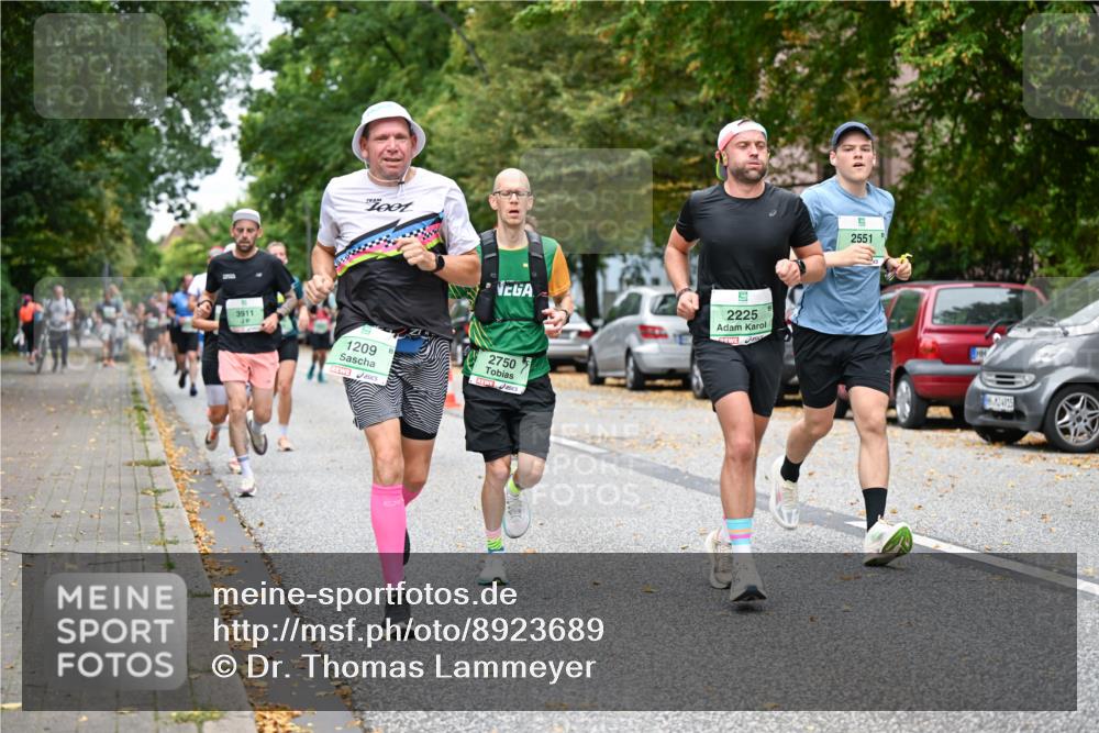 21.09.2025 - PSD Bank Halbmarathon Dr. Thomas Lammeyer http://msf.ph/oto/8923689 21.09.2025 10:43:03 Laufen 3911, 2225, 1209, 2750, 9, 2551 meine-sportfotos.de