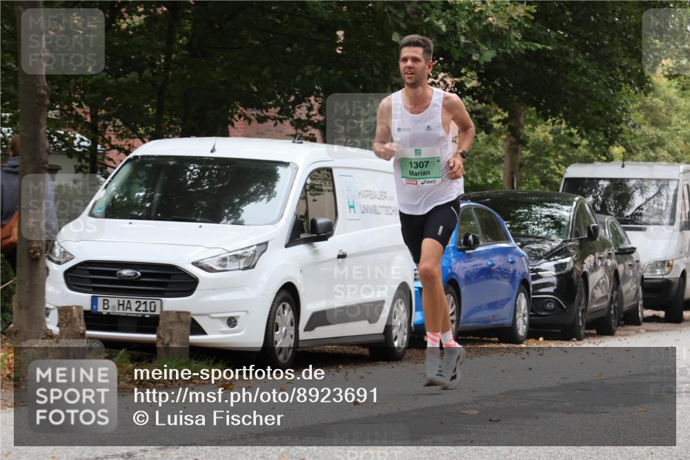 21.09.2025 - PSD Bank Halbmarathon Luisa Fischer http://msf.ph/oto/8923691 21.09.2025 11:10:35 Laufen 210, 1307 meine-sportfotos.de