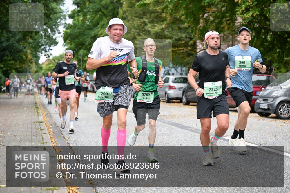 21.09.2025 - PSD Bank Halbmarathon Dr. Thomas Lammeyer http://msf.ph/oto/8923696 21.09.2025 10:43:03 Laufen 3911, 1209, 2750, 2225, 5, 2551 meine-sportfotos.de