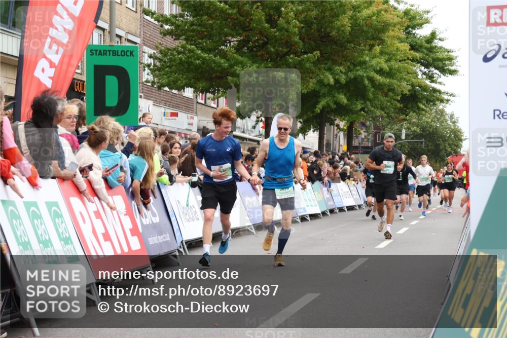 21.09.2025 - PSD Bank Halbmarathon Strokosch-Dieckow http://msf.ph/oto/8923697 21.09.2025 12:03:09 Ziel 1574, 1685, 2629, 3418 meine-sportfotos.de
