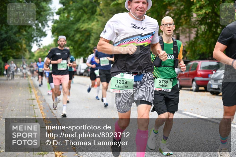 21.09.2025 - PSD Bank Halbmarathon Dr. Thomas Lammeyer http://msf.ph/oto/8923712 21.09.2025 10:43:04 Laufen 3911, 3, 1209, 2750 meine-sportfotos.de
