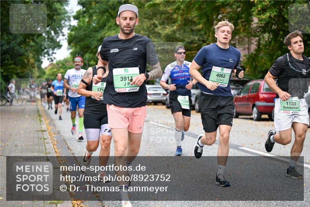 21.09.2025 - PSD Bank Halbmarathon Dr. Thomas Lammeyer http://msf.ph/oto/8923752 21.09.2025 10:43:06 Laufen 171, 3911, 1724, 4062, 1133 meine-sportfotos.de