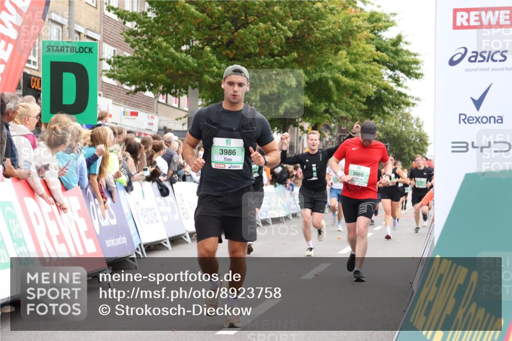 21.09.2025 - PSD Bank Halbmarathon Strokosch-Dieckow http://msf.ph/oto/8923758 21.09.2025 12:03:14 Ziel 1664, 2629, 3113, 3965, 3986 meine-sportfotos.de