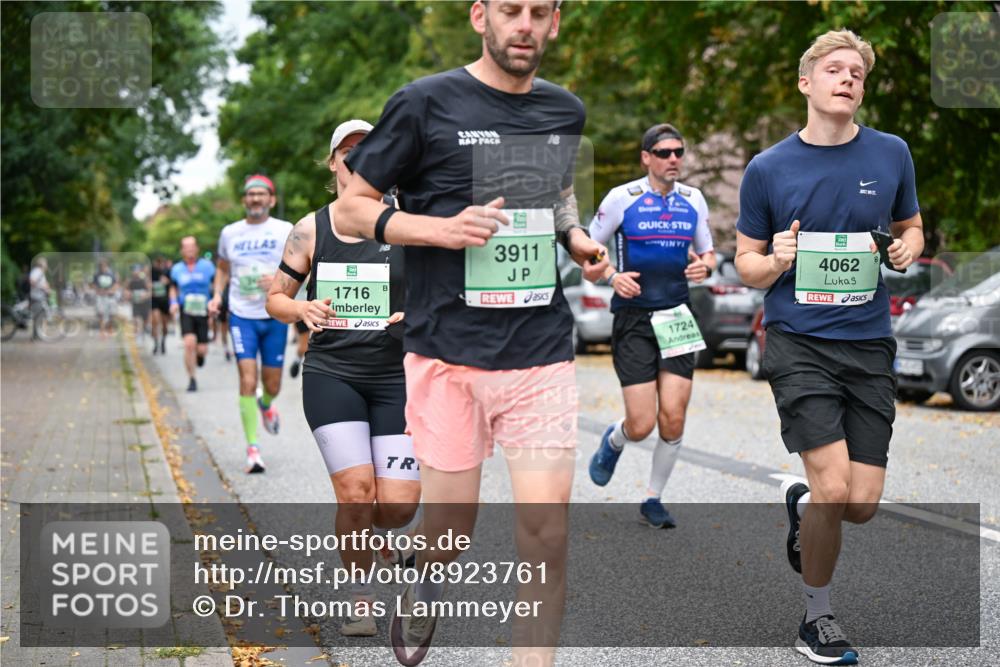 21.09.2025 - PSD Bank Halbmarathon Dr. Thomas Lammeyer http://msf.ph/oto/8923761 21.09.2025 10:43:06 Laufen 1716, 3911, 1724, 4062 meine-sportfotos.de