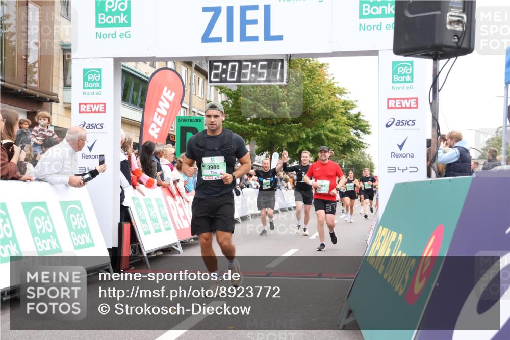 21.09.2025 - PSD Bank Halbmarathon Strokosch-Dieckow http://msf.ph/oto/8923772 21.09.2025 12:03:15 Ziel 1458, 1664, 2629, 3113, 3965, 3986 meine-sportfotos.de