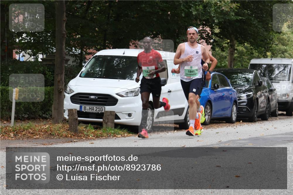 21.09.2025 - PSD Bank Halbmarathon Luisa Fischer http://msf.ph/oto/8923786 21.09.2025 11:11:32 Laufen 210, 1823, 1841 meine-sportfotos.de