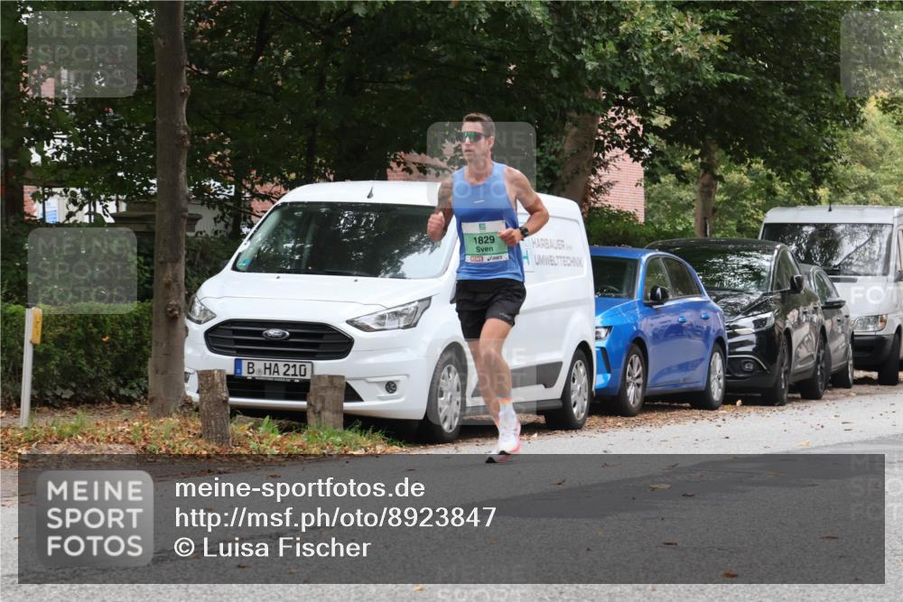 21.09.2025 - PSD Bank Halbmarathon Luisa Fischer http://msf.ph/oto/8923847 21.09.2025 11:11:52 Laufen 210, 1829 meine-sportfotos.de