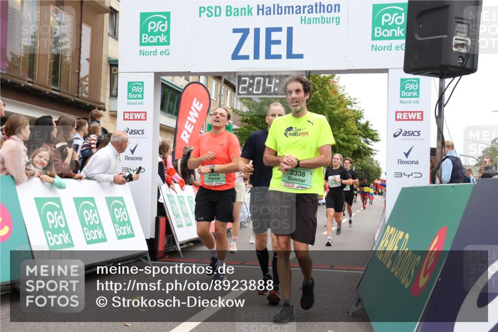 21.09.2025 - PSD Bank Halbmarathon Strokosch-Dieckow http://msf.ph/oto/8923888 21.09.2025 12:03:33 Ziel 2338, 2520, 2565, 2722, 2787, 2798, 2888, 2889, 3189, 3248 meine-sportfotos.de
