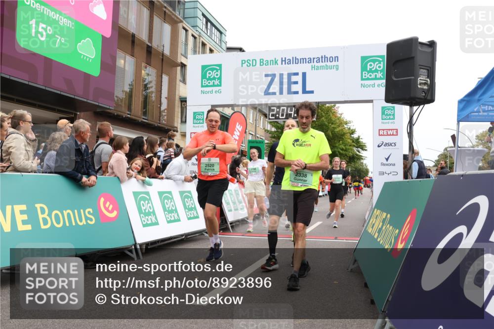 21.09.2025 - PSD Bank Halbmarathon Strokosch-Dieckow http://msf.ph/oto/8923896 21.09.2025 12:03:34 Ziel 2338, 2520, 2565, 2722, 2787, 2798, 2888, 2889, 3189, 3248 meine-sportfotos.de