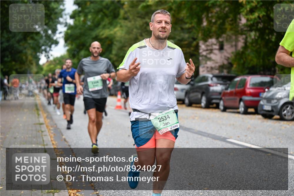 21.09.2025 - PSD Bank Halbmarathon Dr. Thomas Lammeyer http://msf.ph/oto/8924027 21.09.2025 10:43:22 Laufen 2306, 2534 meine-sportfotos.de