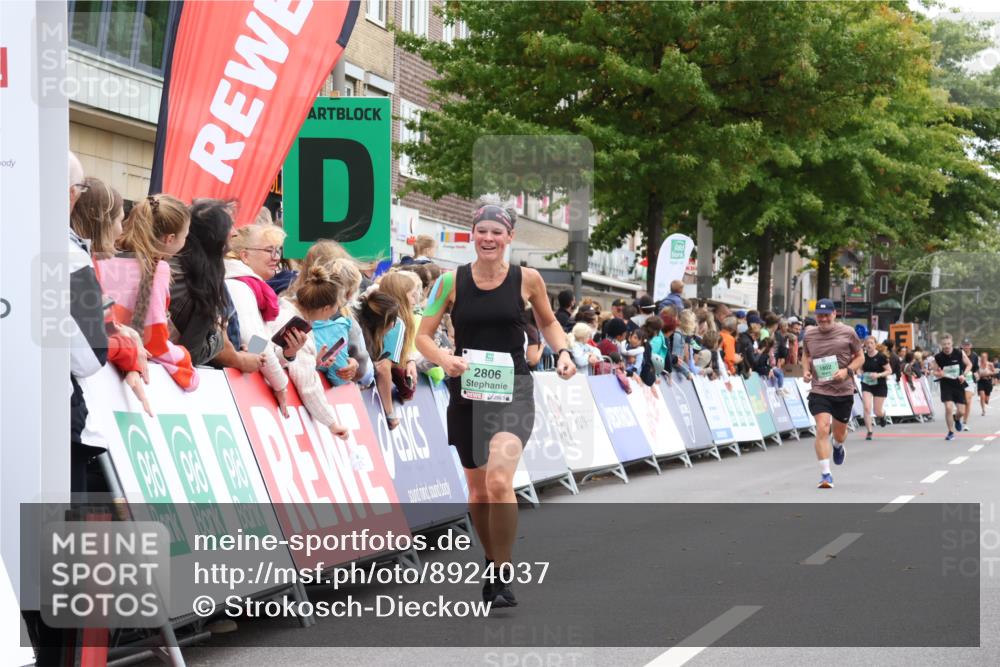 21.09.2025 - PSD Bank Halbmarathon Strokosch-Dieckow http://msf.ph/oto/8924037 21.09.2025 12:03:49 Ziel 2617, 2776, 2806, 3184, 3213 meine-sportfotos.de