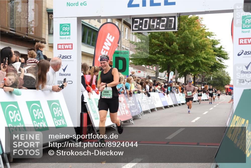 21.09.2025 - PSD Bank Halbmarathon Strokosch-Dieckow http://msf.ph/oto/8924044 21.09.2025 12:03:50 Ziel 1802, 2617, 2776, 2806, 3184, 3213 meine-sportfotos.de