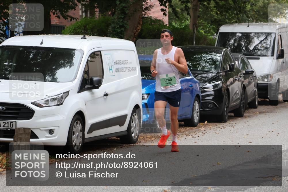21.09.2025 - PSD Bank Halbmarathon Luisa Fischer http://msf.ph/oto/8924061 21.09.2025 11:13:44 Laufen 210, 1780 meine-sportfotos.de
