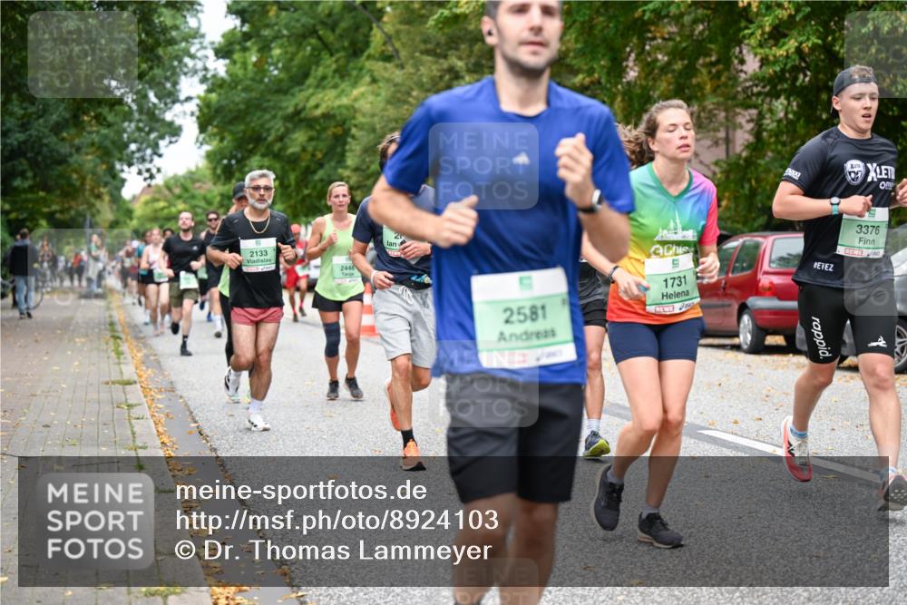 21.09.2025 - PSD Bank Halbmarathon Dr. Thomas Lammeyer http://msf.ph/oto/8924103 21.09.2025 10:43:26 Laufen 2133, 2446, 2581, 1731, 3376 meine-sportfotos.de