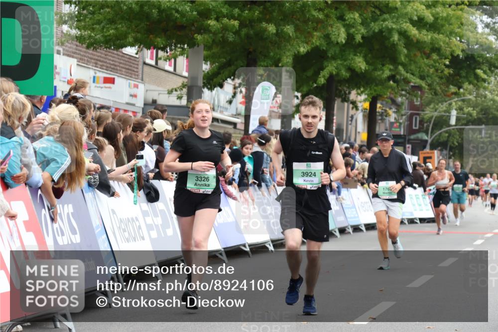 21.09.2025 - PSD Bank Halbmarathon Strokosch-Dieckow http://msf.ph/oto/8924106 21.09.2025 12:03:57 Ziel 1802, 2806, 3326, 3924 meine-sportfotos.de