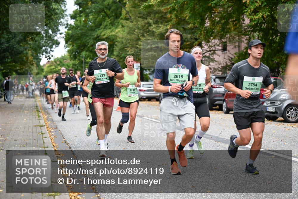 21.09.2025 - PSD Bank Halbmarathon Dr. Thomas Lammeyer http://msf.ph/oto/8924119 21.09.2025 10:43:27 Laufen 2133, 2446, 2615, 18, 2784, 4925 meine-sportfotos.de