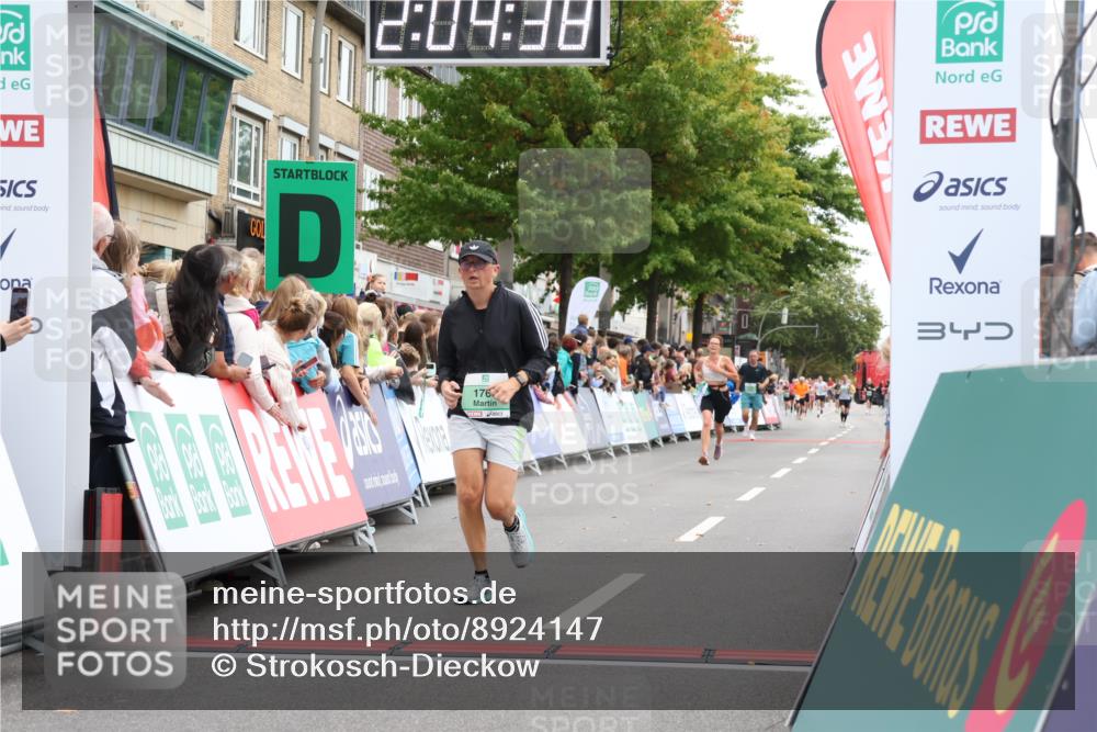 21.09.2025 - PSD Bank Halbmarathon Strokosch-Dieckow http://msf.ph/oto/8924147 21.09.2025 12:04:01 Ziel 1763, 1802, 3326, 3924 meine-sportfotos.de