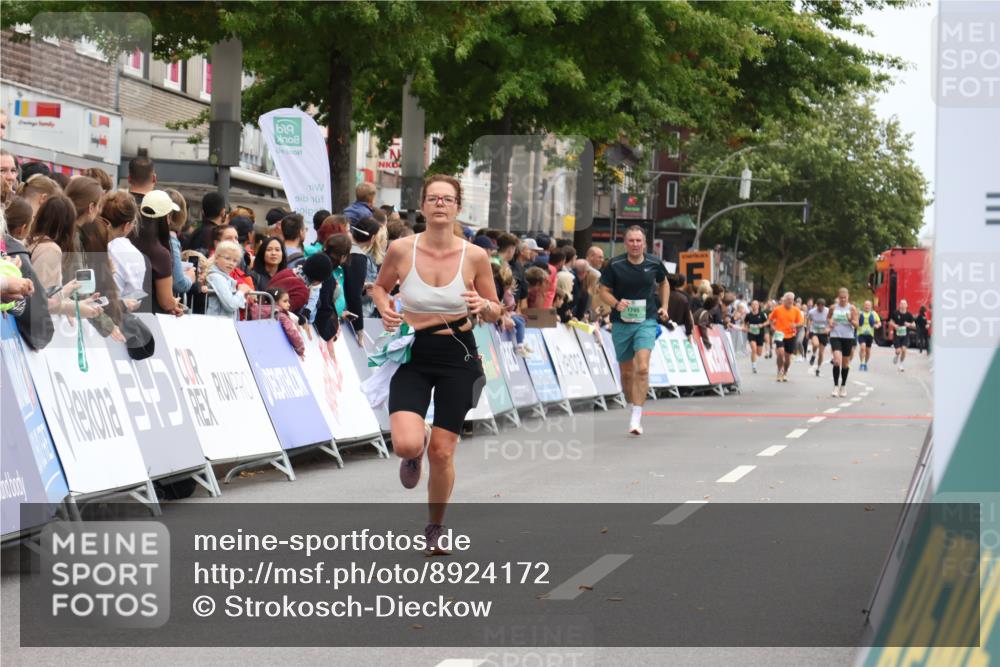 21.09.2025 - PSD Bank Halbmarathon Strokosch-Dieckow http://msf.ph/oto/8924172 21.09.2025 12:04:04 Ziel 1567, 1763, 3326, 3924 meine-sportfotos.de