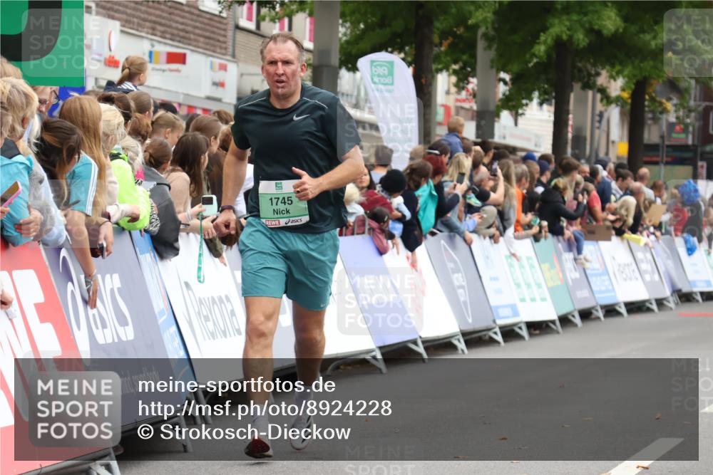 21.09.2025 - PSD Bank Halbmarathon Strokosch-Dieckow http://msf.ph/oto/8924228 21.09.2025 12:04:11 Ziel 1567, 1745 meine-sportfotos.de