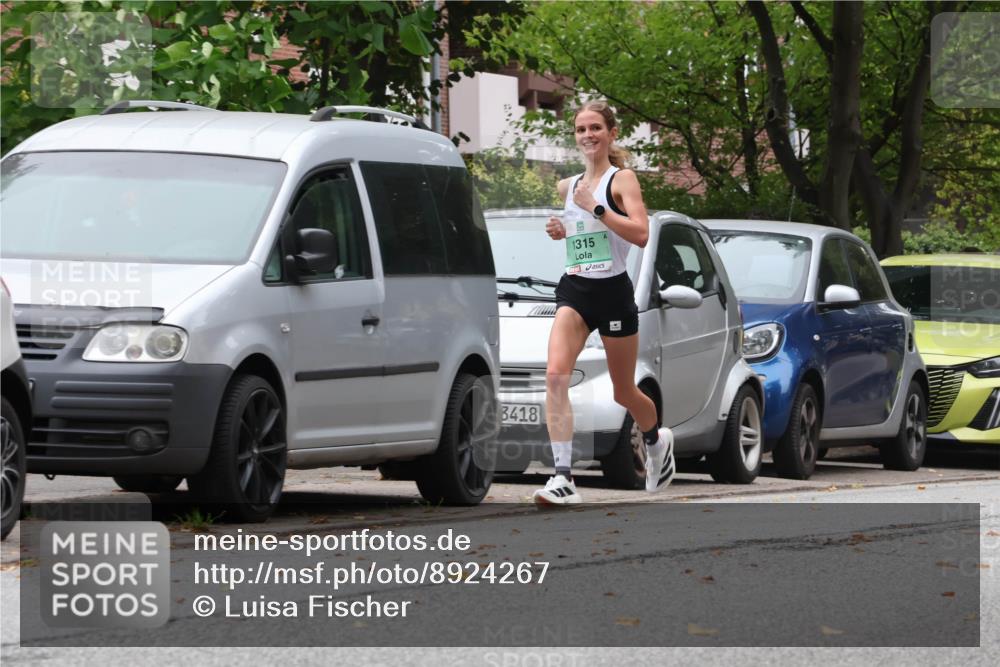 21.09.2025 - PSD Bank Halbmarathon Luisa Fischer http://msf.ph/oto/8924267 21.09.2025 11:16:34 Laufen 3418, 1315 meine-sportfotos.de