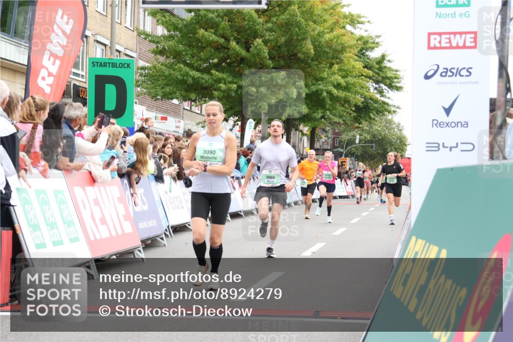 21.09.2025 - PSD Bank Halbmarathon Strokosch-Dieckow http://msf.ph/oto/8924279 21.09.2025 12:04:21 Ziel 1745, 3090, 3162, 3355, 3966 meine-sportfotos.de