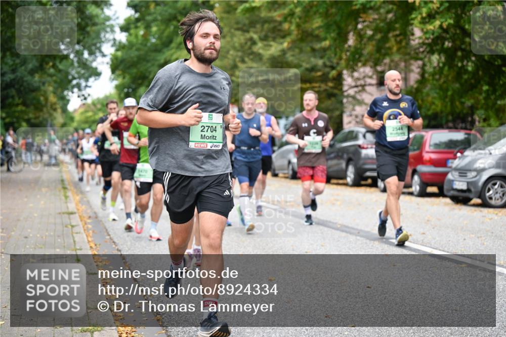 21.09.2025 - PSD Bank Halbmarathon Dr. Thomas Lammeyer http://msf.ph/oto/8924334 21.09.2025 10:43:38 Laufen 5470, 5, 2704, 2544 meine-sportfotos.de