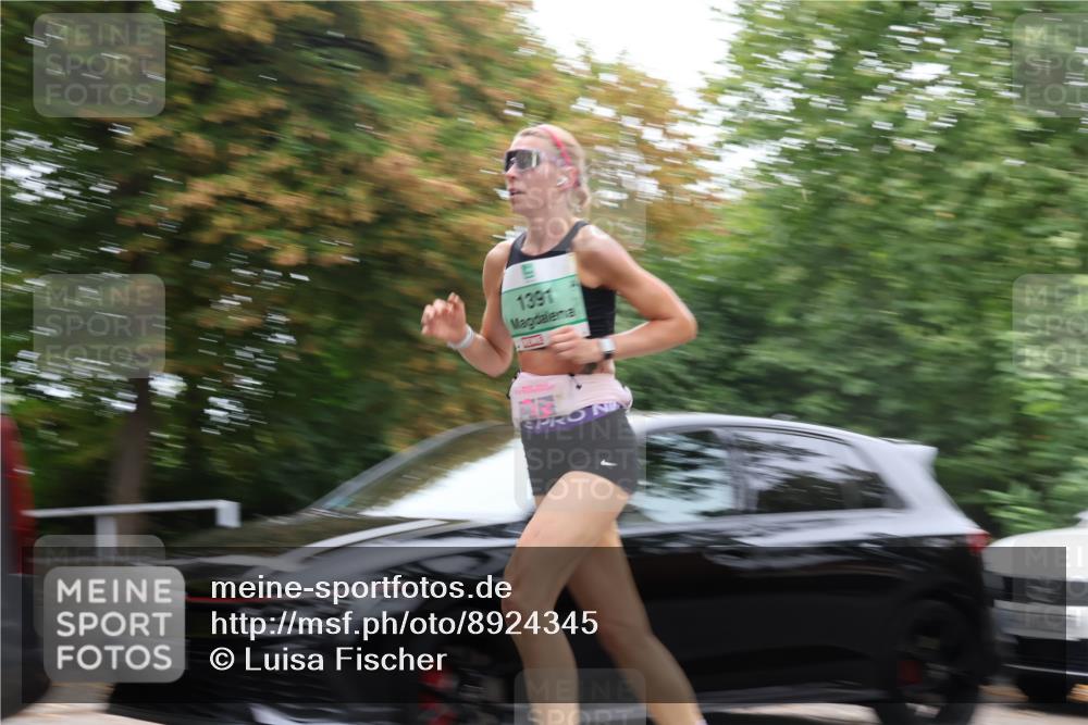 21.09.2025 - PSD Bank Halbmarathon Luisa Fischer http://msf.ph/oto/8924345 21.09.2025 11:17:15 Laufen 1391 meine-sportfotos.de