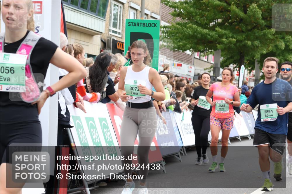 21.09.2025 - PSD Bank Halbmarathon Strokosch-Dieckow http://msf.ph/oto/8924438 21.09.2025 12:04:36 Ziel 1398, 1515, 1853, 2556, 2585, 2854, 3010, 3039, 3056, 3072, 3336, 3607 meine-sportfotos.de