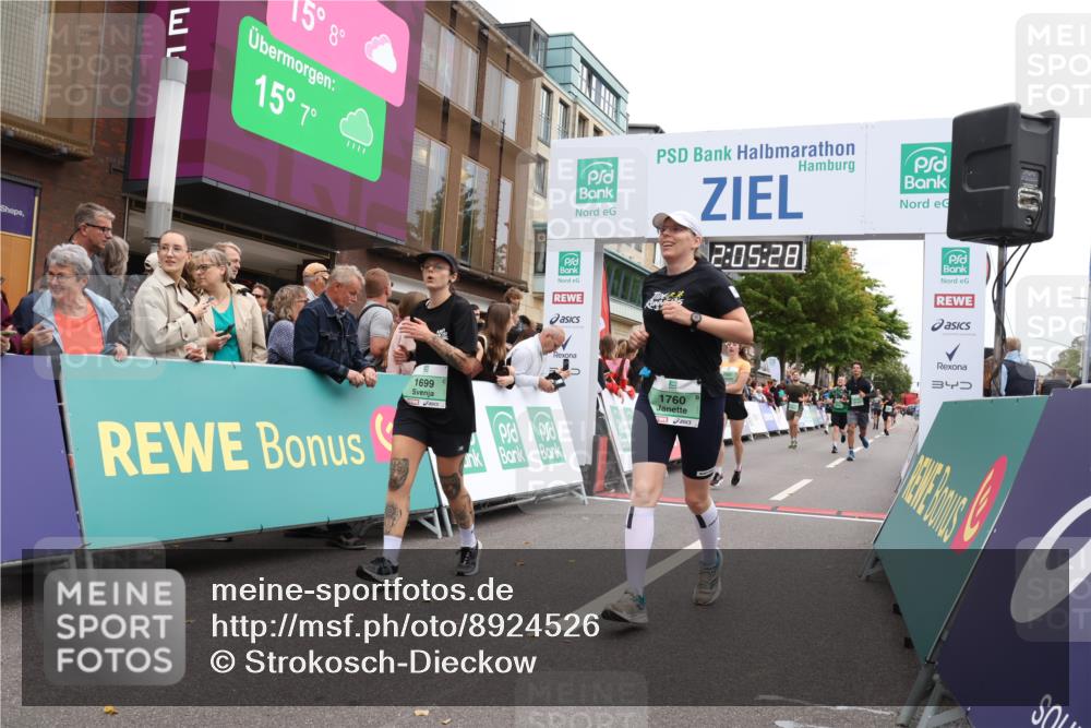 21.09.2025 - PSD Bank Halbmarathon Strokosch-Dieckow http://msf.ph/oto/8924526 21.09.2025 12:04:51 Ziel 1699, 1760, 2507, 2774, 2960, 3005, 3177 meine-sportfotos.de