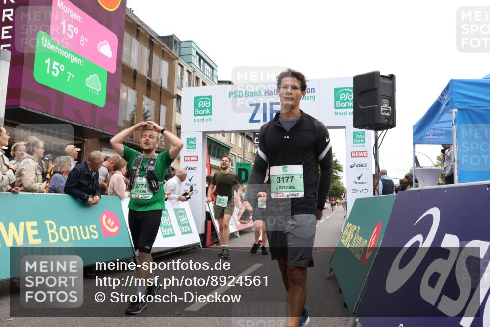 21.09.2025 - PSD Bank Halbmarathon Strokosch-Dieckow http://msf.ph/oto/8924561 21.09.2025 12:04:58 Ziel 1760, 2507, 2774, 2879, 2921, 3116, 3177, 3193, 3358 meine-sportfotos.de