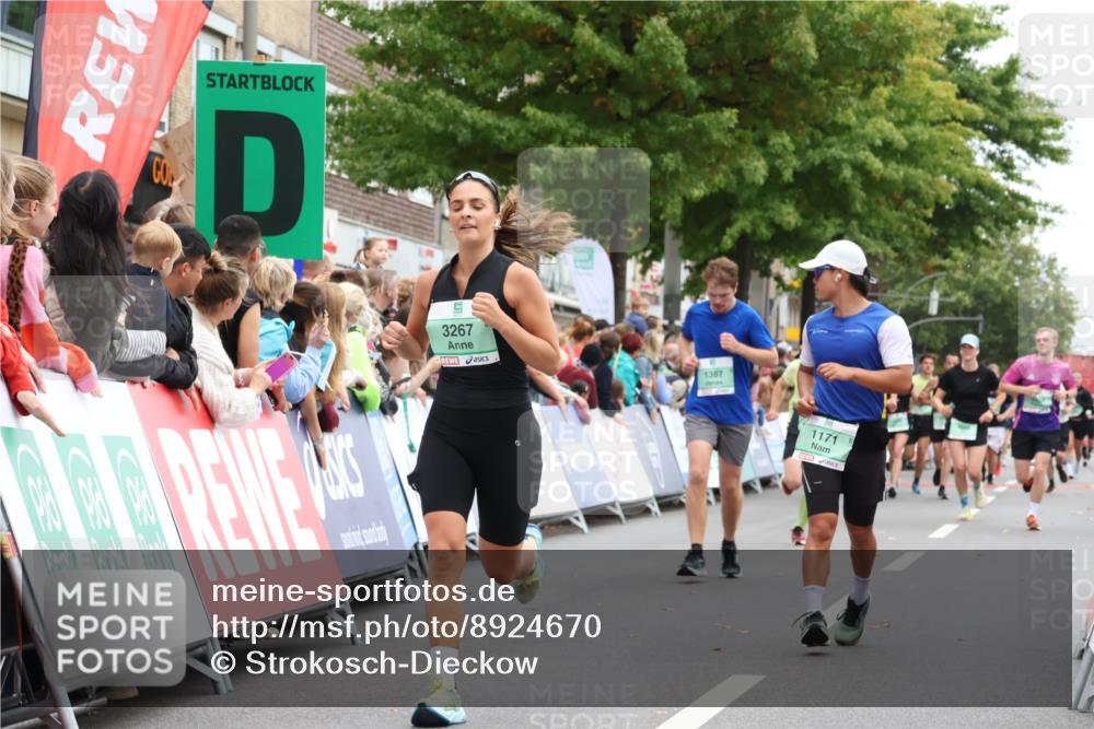 21.09.2025 - PSD Bank Halbmarathon Strokosch-Dieckow http://msf.ph/oto/8924670 21.09.2025 12:05:21 Ziel 1043, 1171, 1387, 2166, 3267, 3467 meine-sportfotos.de