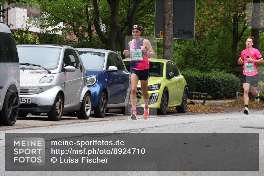 21.09.2025 - PSD Bank Halbmarathon Luisa Fischer http://msf.ph/oto/8924710 21.09.2025 11:19:55 Laufen 3418, 1907, 4029 meine-sportfotos.de