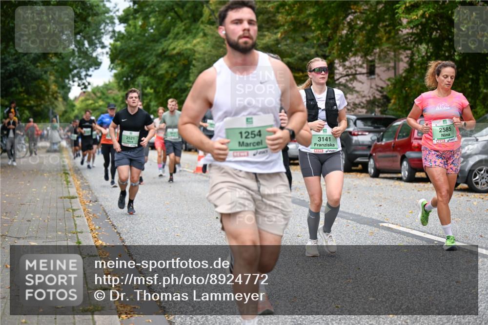 21.09.2025 - PSD Bank Halbmarathon Dr. Thomas Lammeyer http://msf.ph/oto/8924772 21.09.2025 10:44:02 Laufen 2521, 1254, 3141, 2585 meine-sportfotos.de