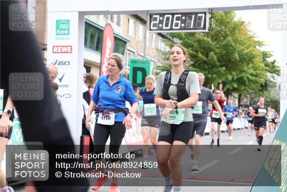 21.09.2025 - PSD Bank Halbmarathon Strokosch-Dieckow http://msf.ph/oto/8924859 21.09.2025 12:05:41 Ziel 1299, 1538, 2097, 2440, 2670, 2890, 3038, 3074, 3970 meine-sportfotos.de
