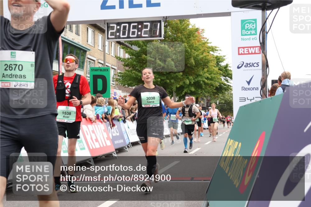 21.09.2025 - PSD Bank Halbmarathon Strokosch-Dieckow http://msf.ph/oto/8924900 21.09.2025 12:05:44 Ziel 1299, 1485, 1538, 2097, 2440, 2670, 3038, 3074, 3251, 3970, 4020, 4022 meine-sportfotos.de