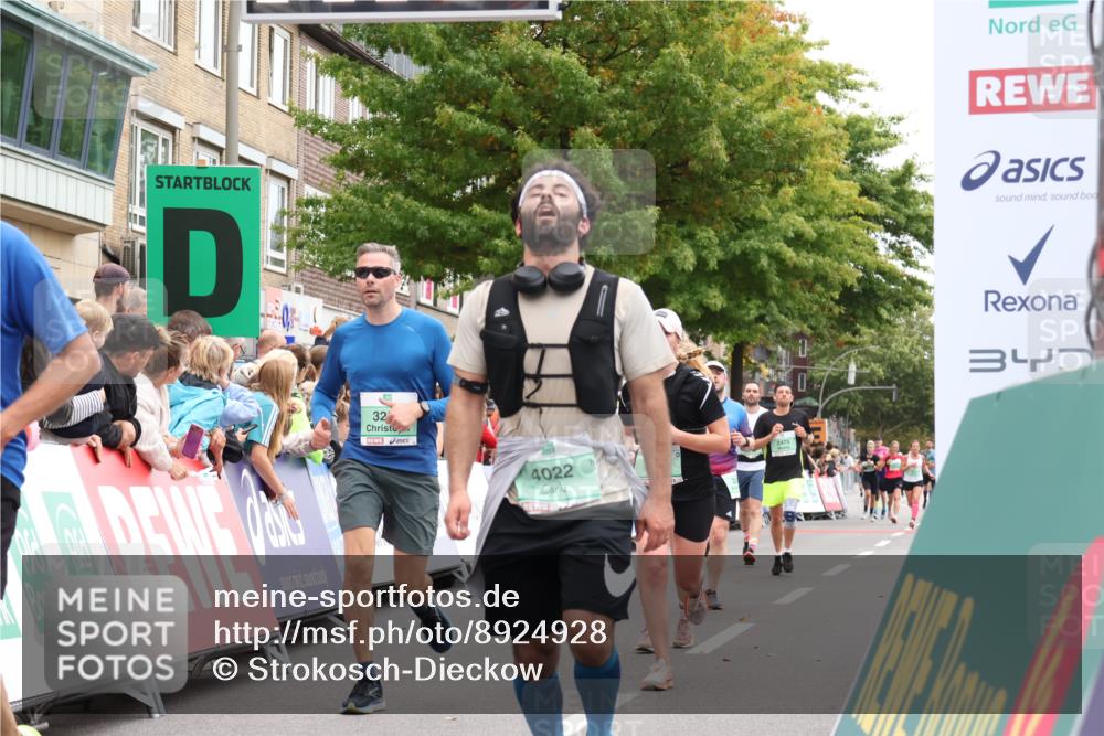 21.09.2025 - PSD Bank Halbmarathon Strokosch-Dieckow http://msf.ph/oto/8924928 21.09.2025 12:05:47 Ziel 1485, 1538, 2075, 2262, 2440, 2534, 2670, 3038, 3074, 3251, 4020, 4022 meine-sportfotos.de